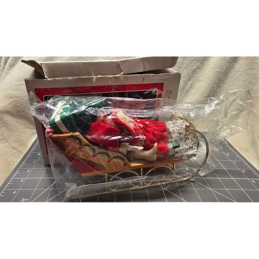 Vintage Christmas Around the World Porcelain Children Musical Sleigh 54-459